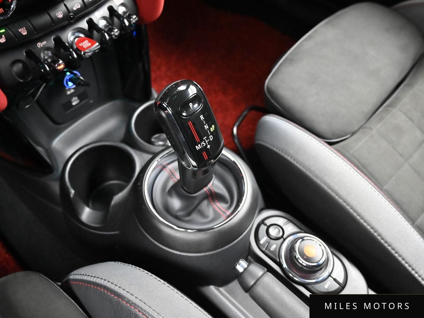 MINI Cooper S 2020 — миниатюра 9