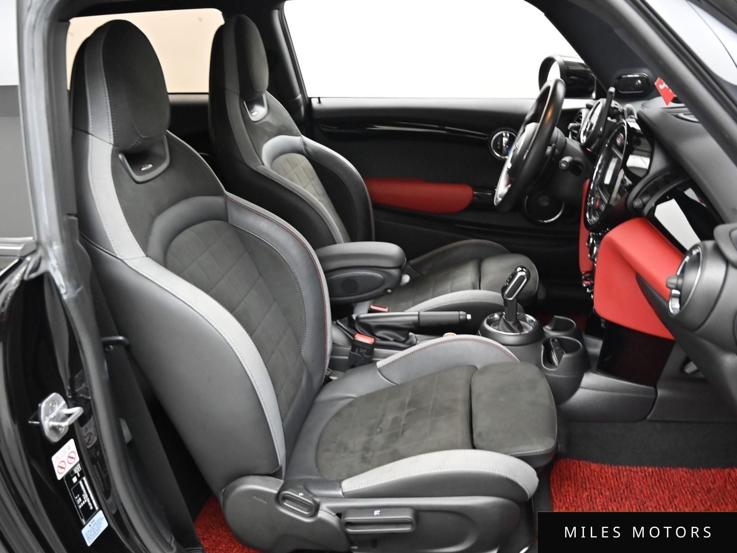 MINI Cooper S 2020 — миниатюра 10