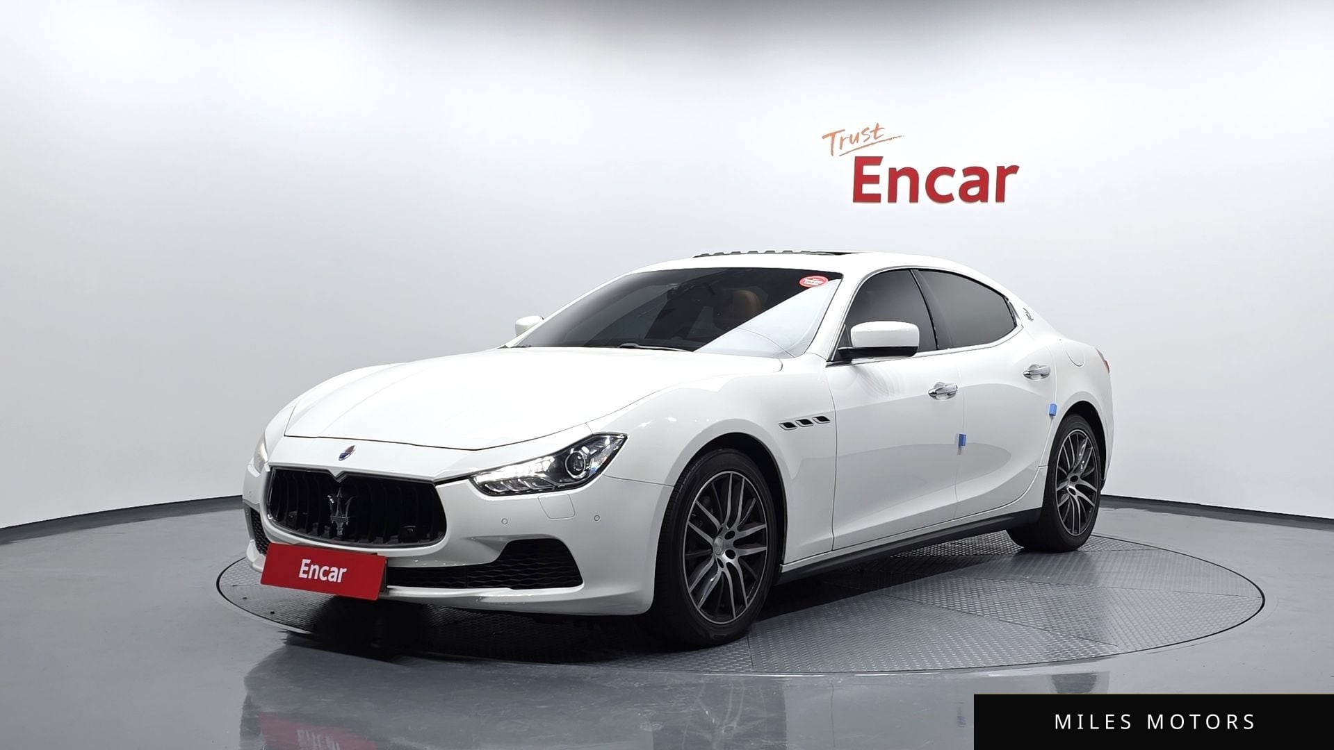 Maserati Ghibli 2016 — фото 1 из 12
