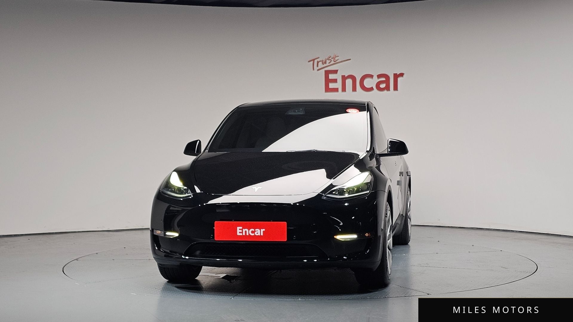 Tesla Model Y 2021 — миниатюра 3