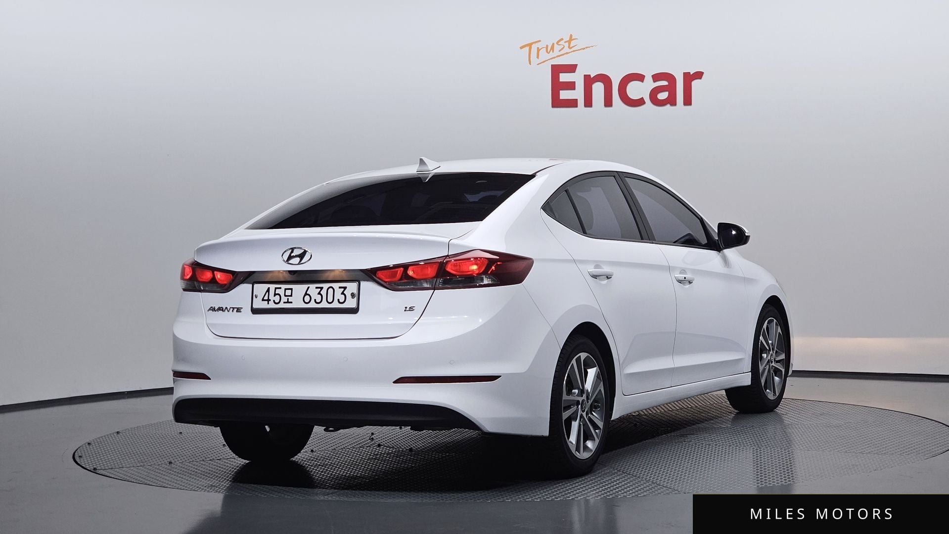 Hyundai AVANTE 2018 — миниатюра 2