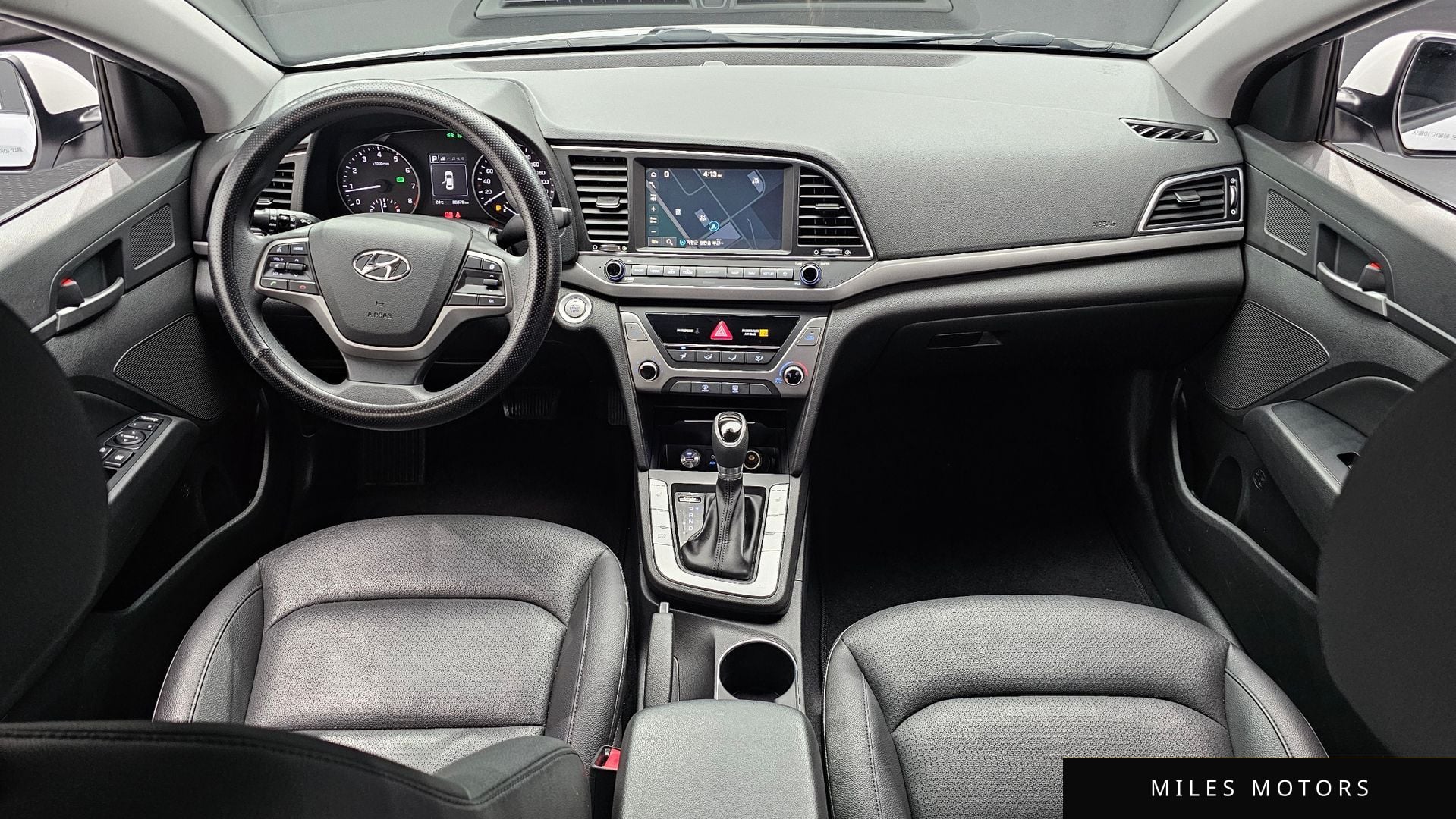 Hyundai AVANTE 2018 — миниатюра 10