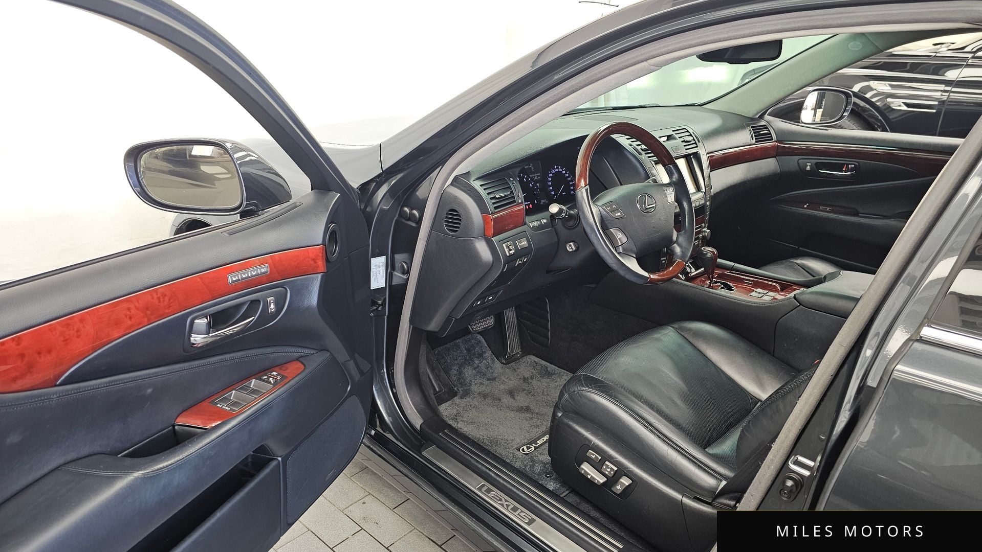 Лексус LS460 2008 — миниатюра 10