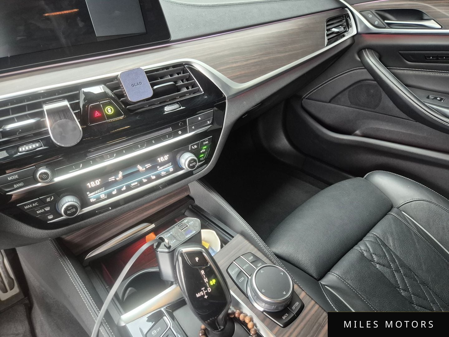 BMW 5 Series (G30) 2018 — миниатюра 10