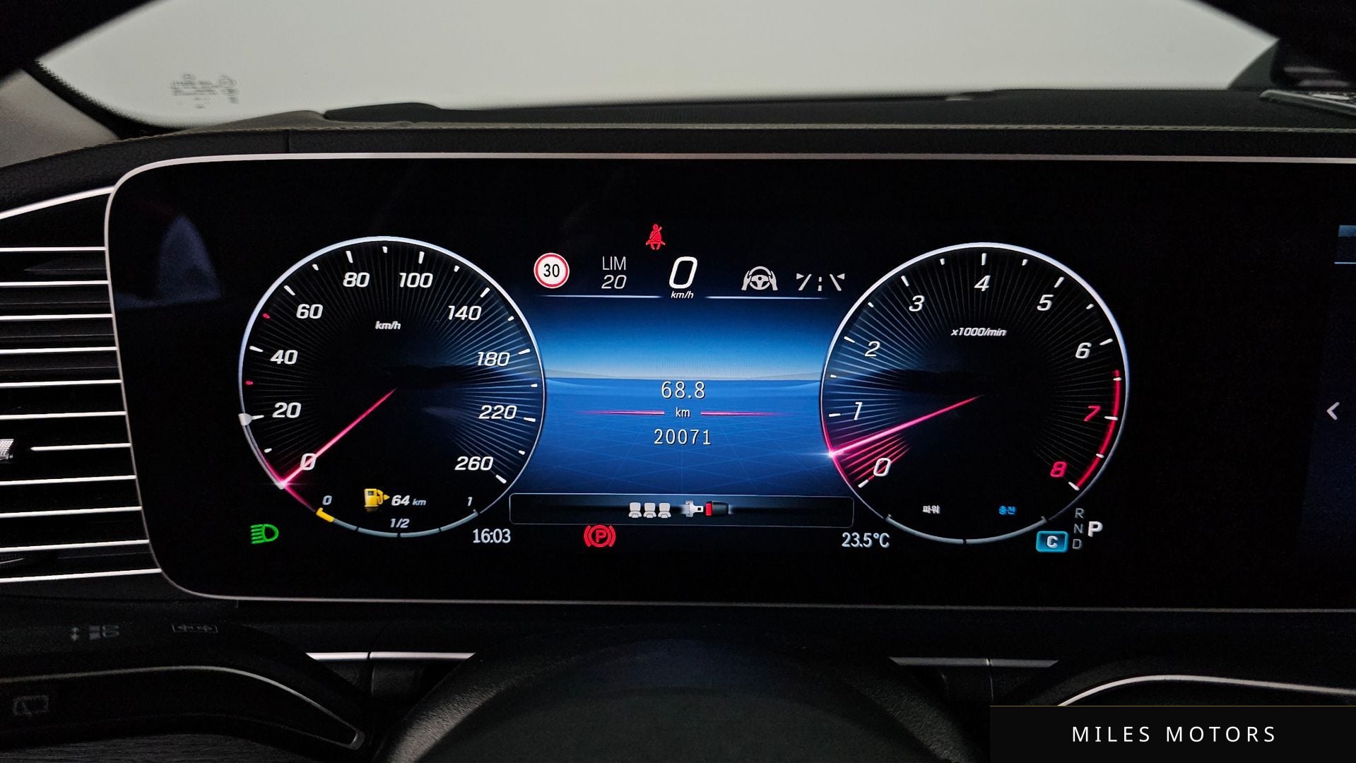 Mercedes-Benz GLE-Class W167 2024 — миниатюра 8