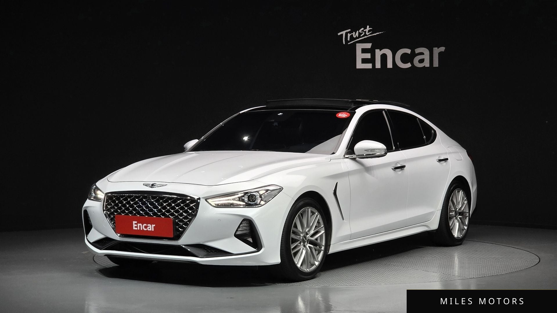 Genesis G70 2019 — фото 1 из 12