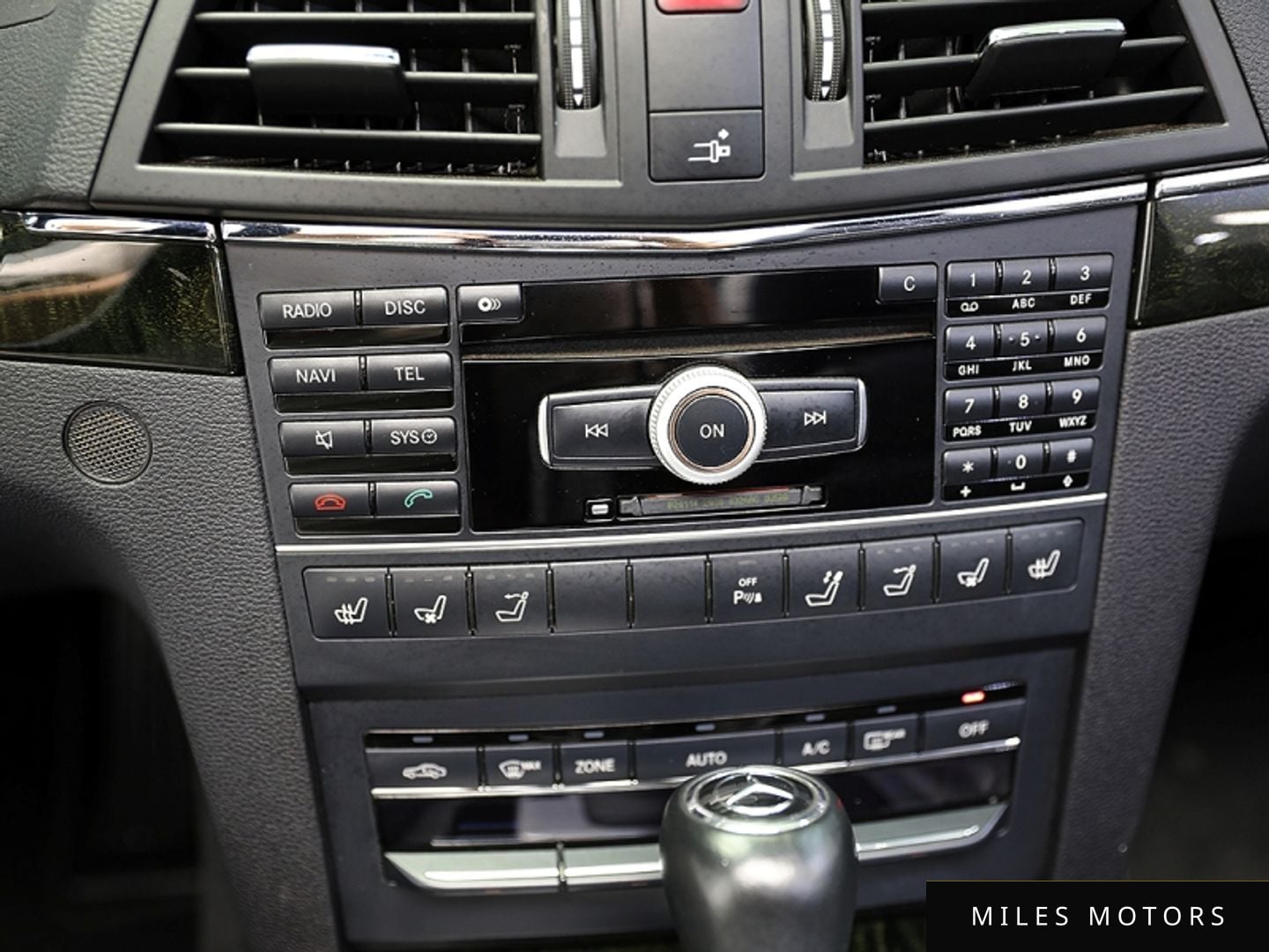 Mercedes-Benz E-Class W212 2011 — миниатюра 11