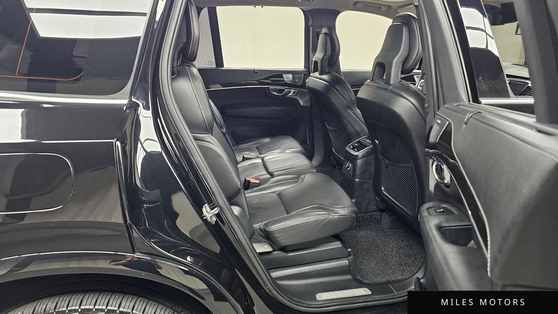 Volvo XC90 2017 — миниатюра 11