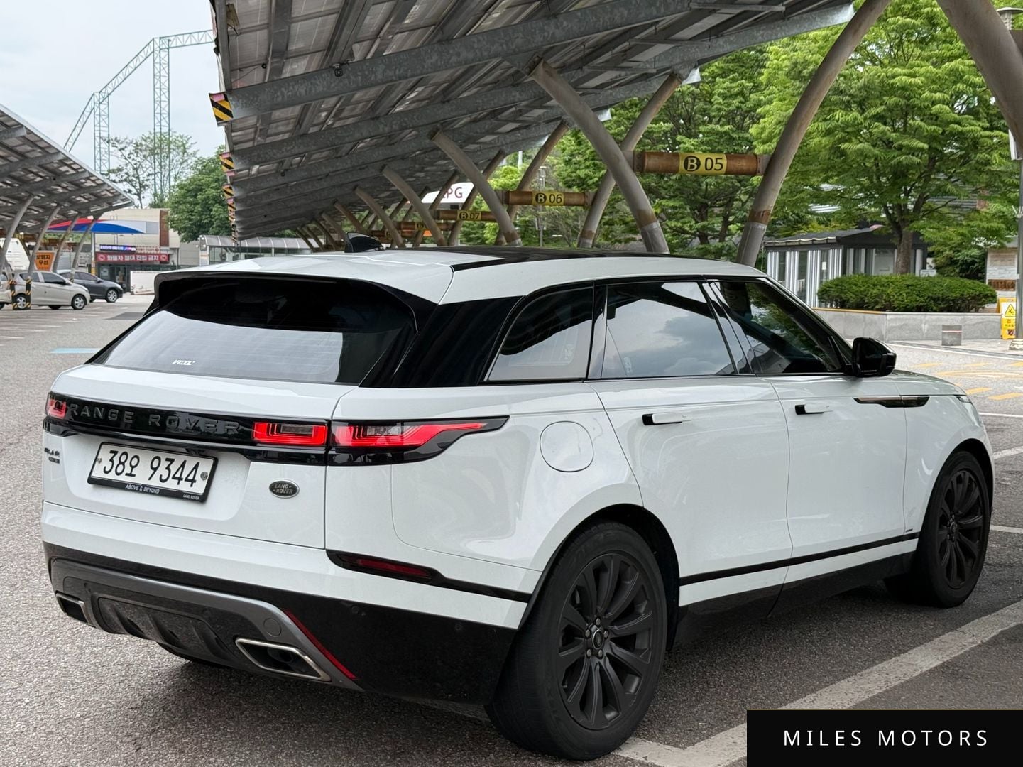 Land Rover Range Rover Velar 2018 — миниатюра 3