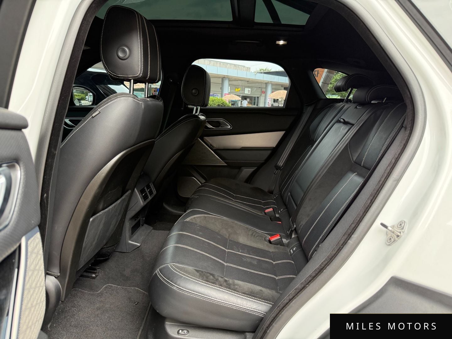 Land Rover Range Rover Velar 2018 — миниатюра 11