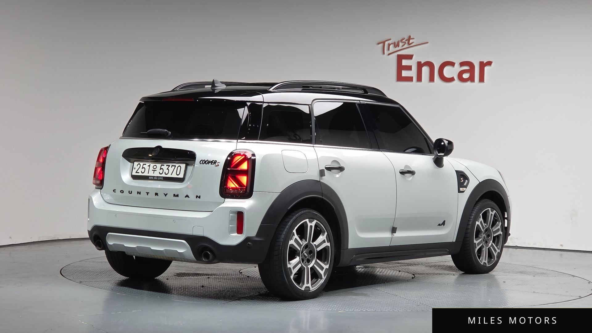 MINI Countryman 2023 — миниатюра 2