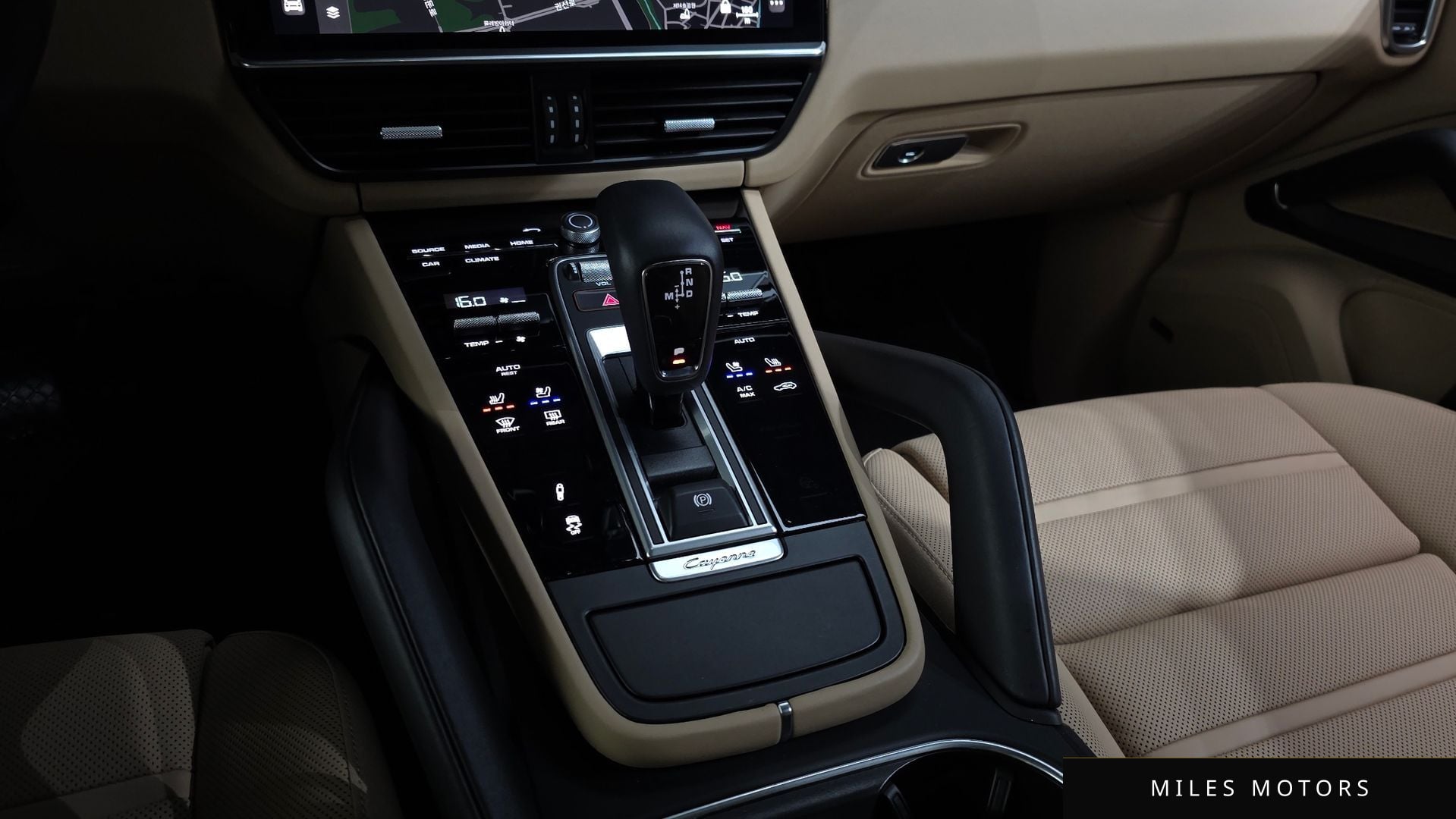 Porsche Cayenne 2023 — миниатюра 9