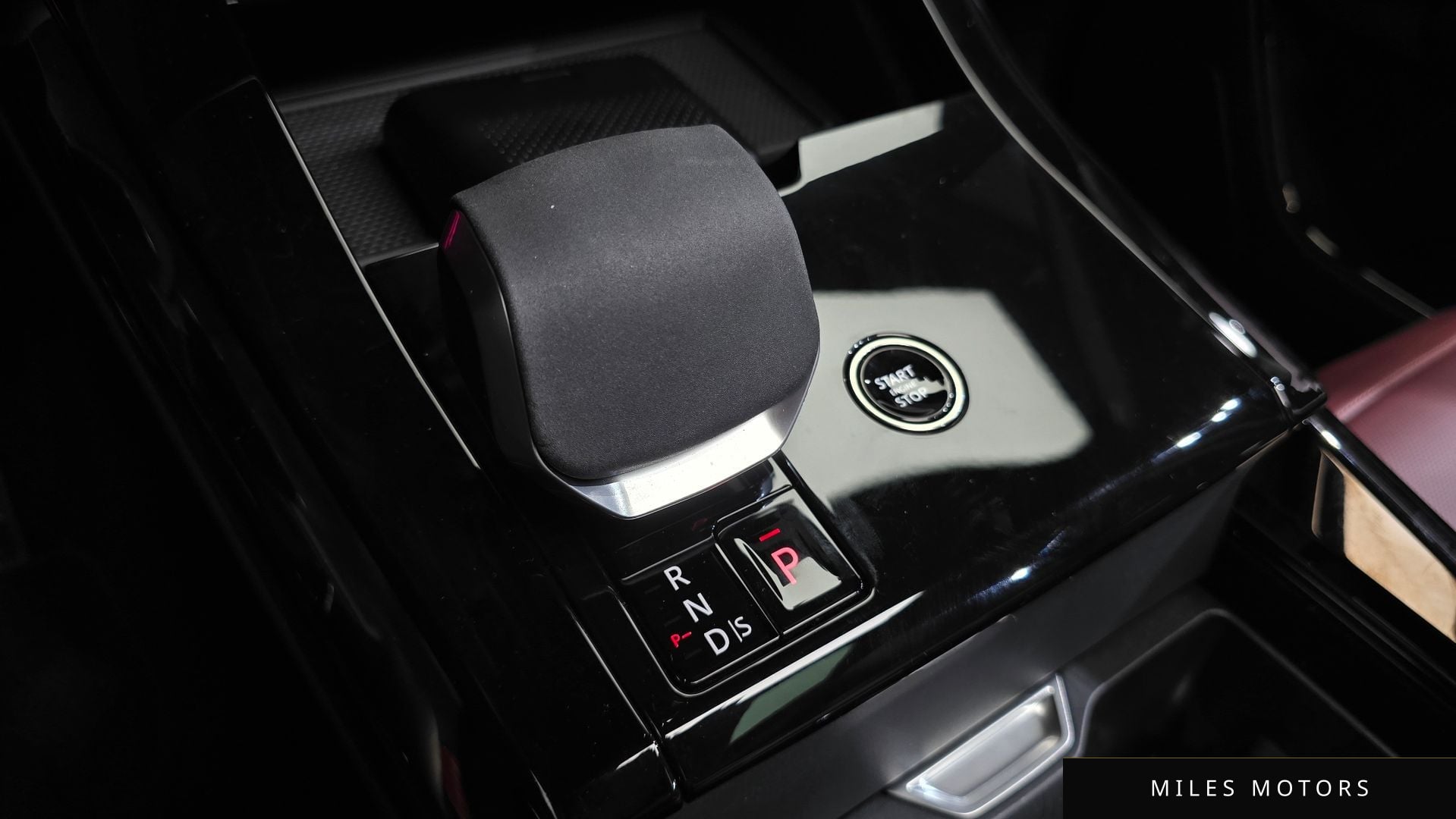 Land Rover Range Rover Sport 2026 — миниатюра 11