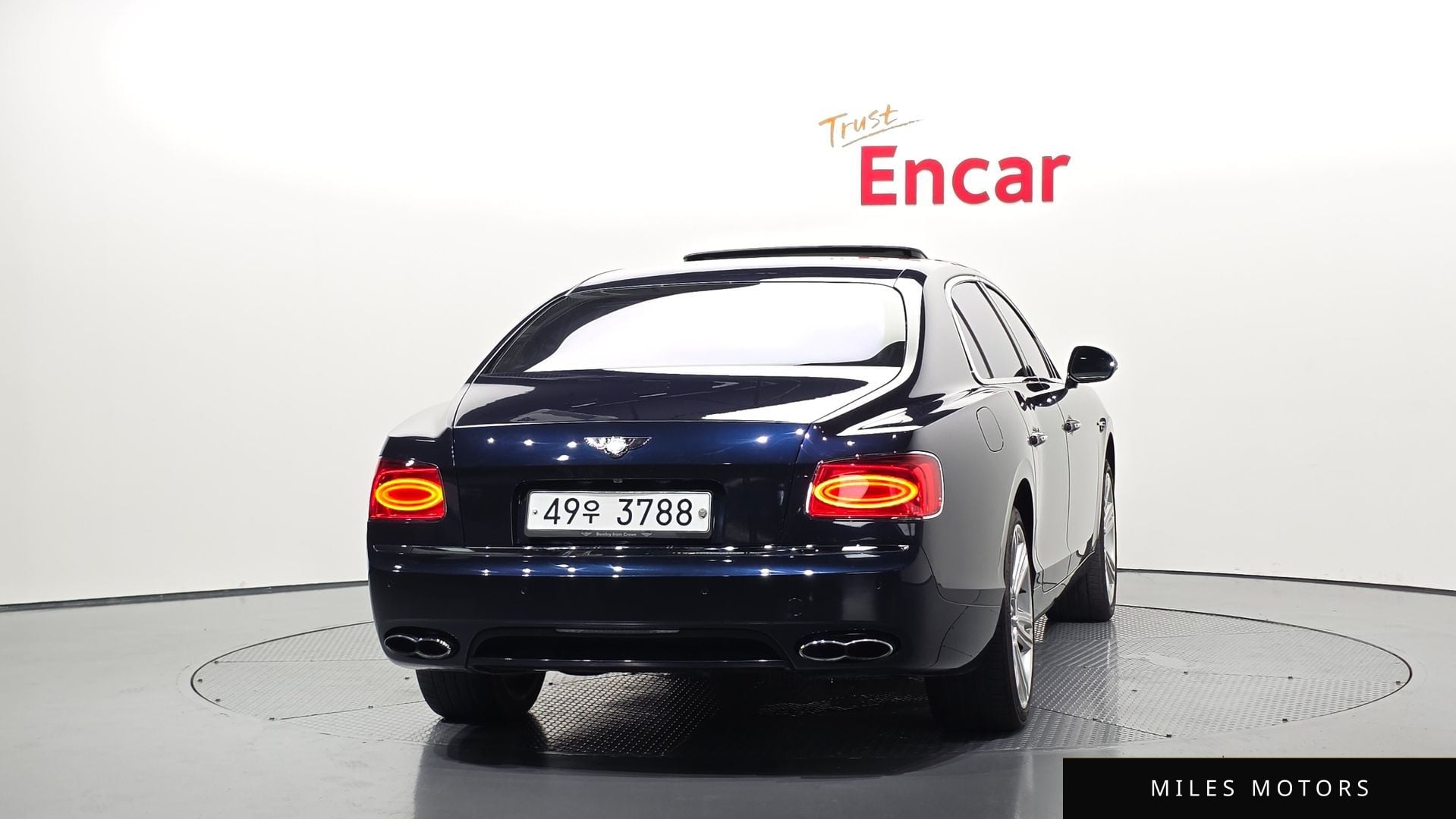 Bentley Flying Spur 2015 — миниатюра 4