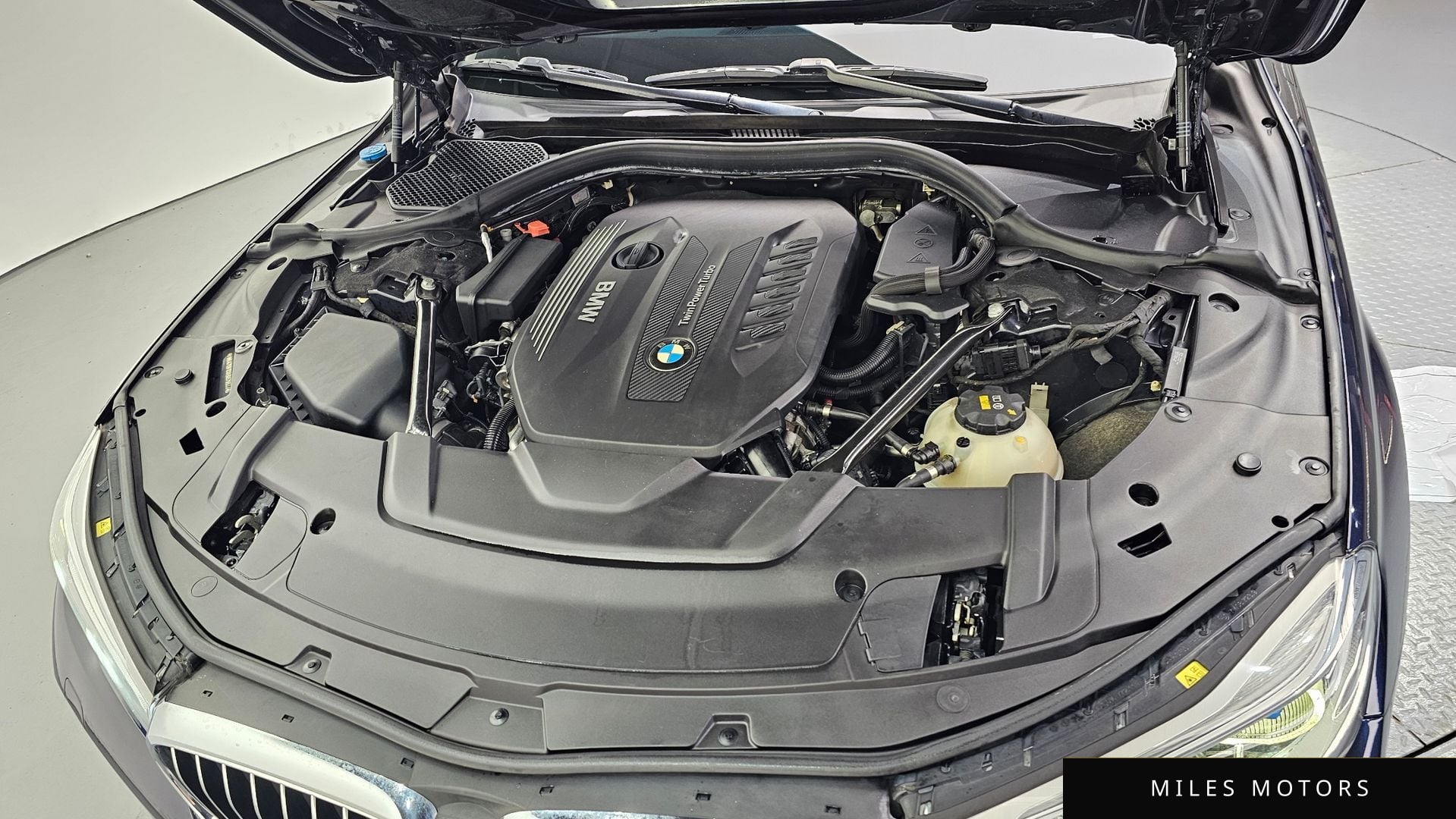 BMW 7 Series (G11) 2017 — миниатюра 6