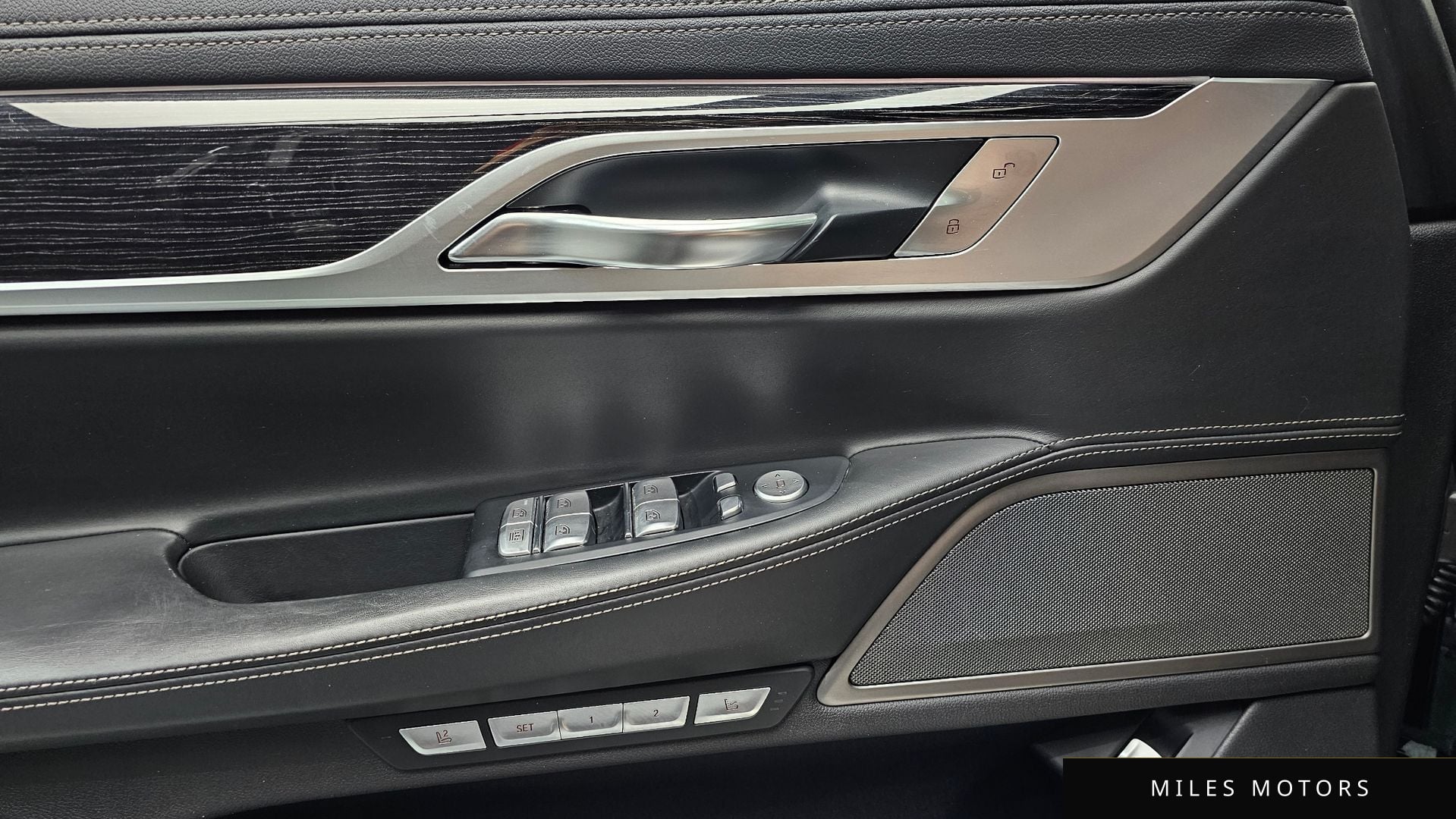 BMW 7 Series (G11) 2017 — миниатюра 11