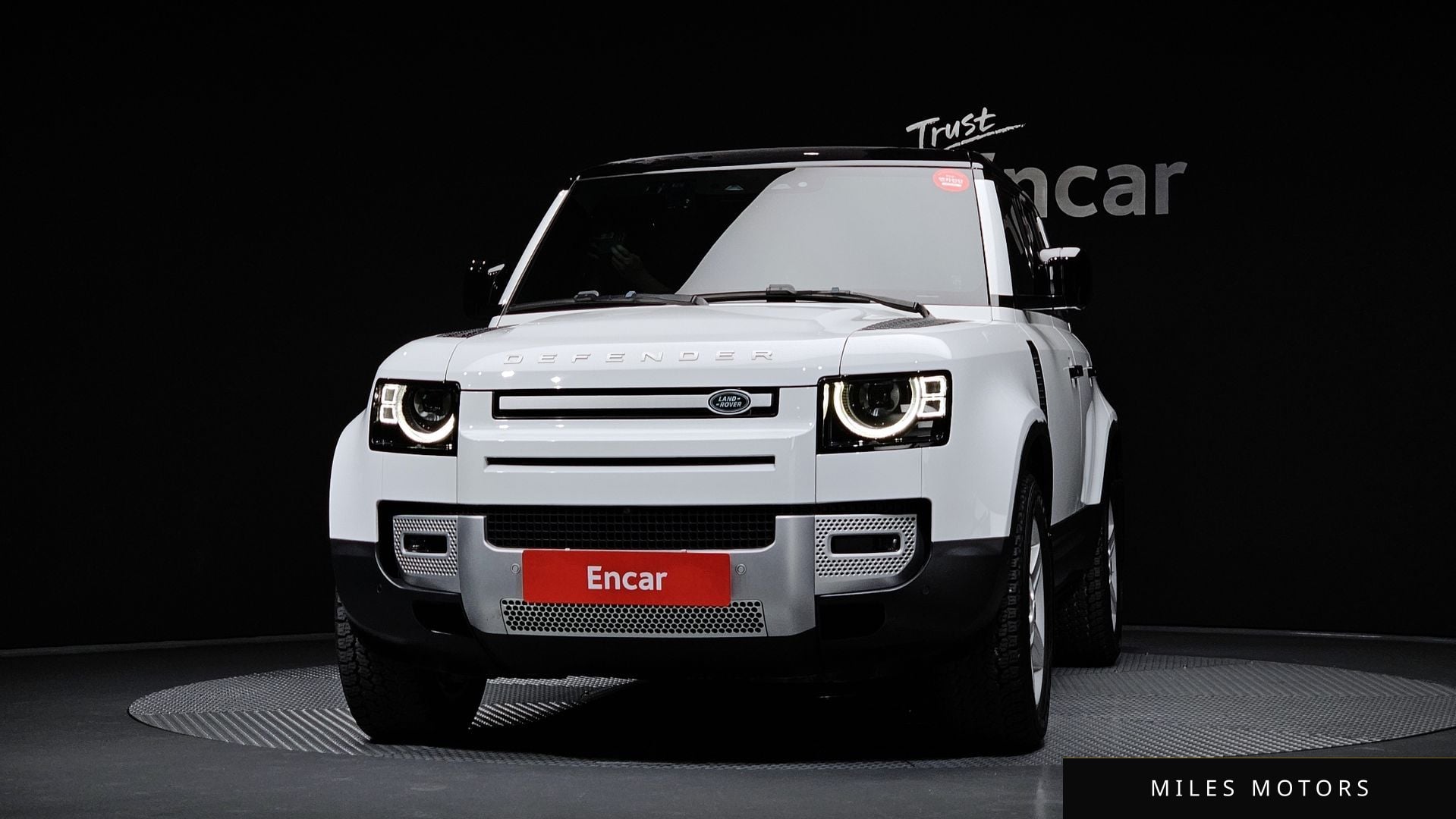 Land Rover Defender 2020 — миниатюра 3