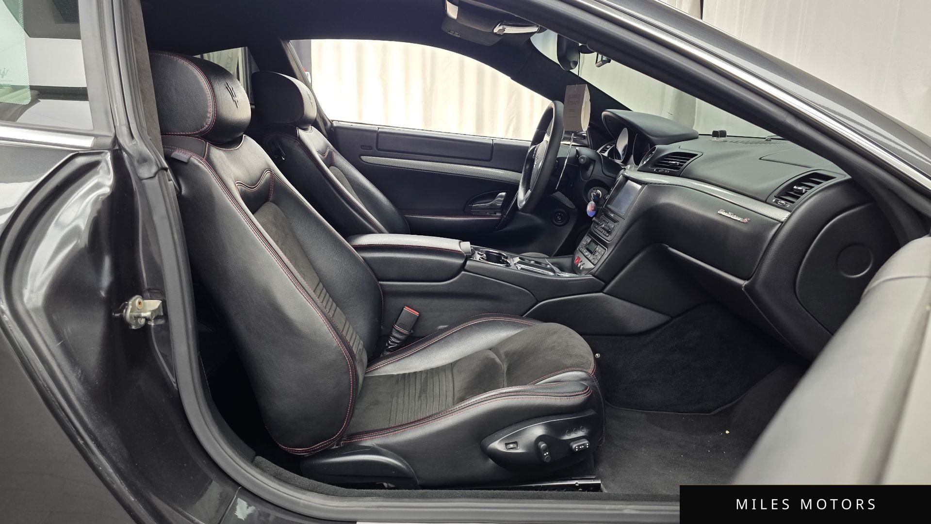 Maserati GranTurismo 2009 — миниатюра 11
