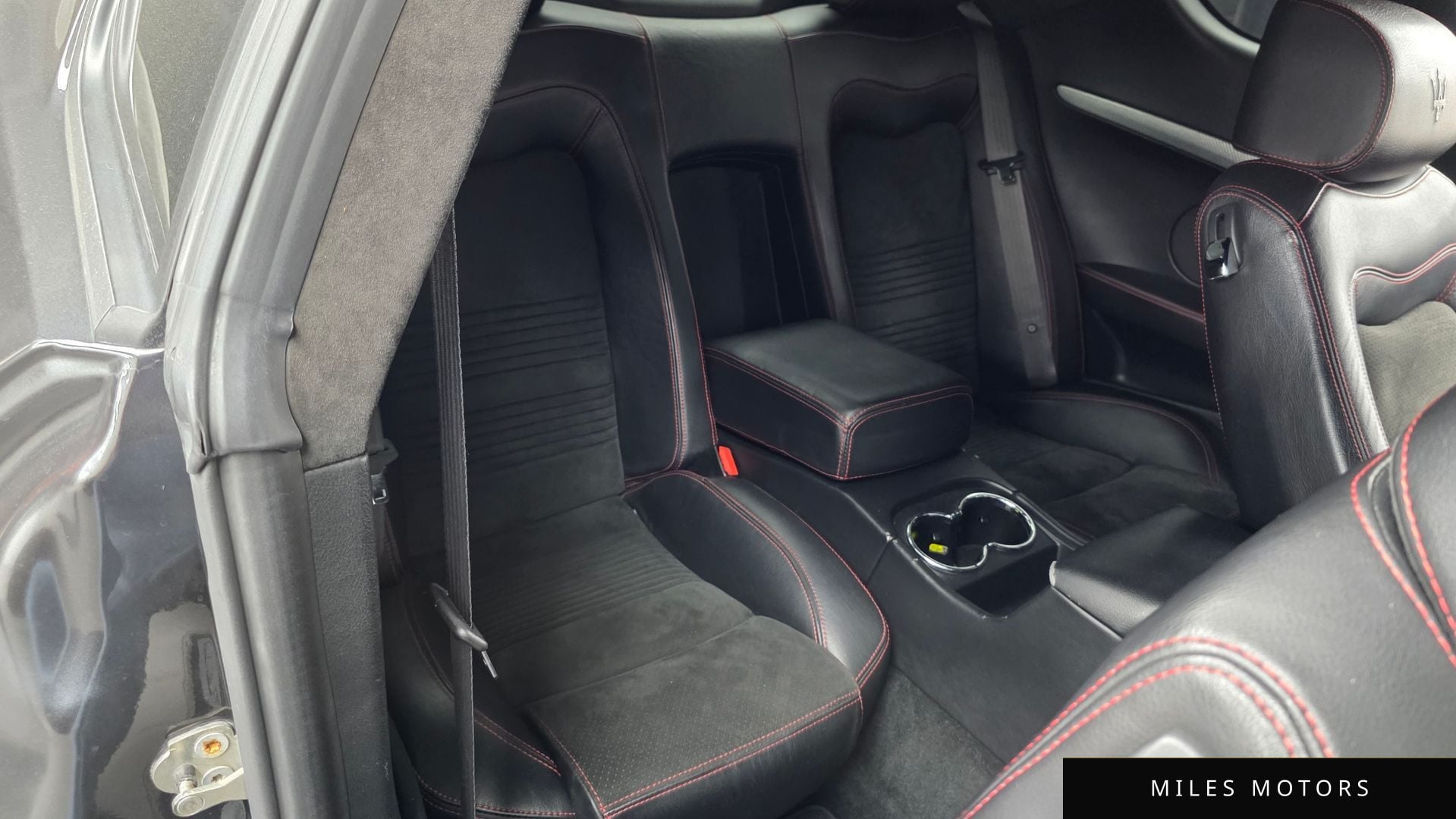 Maserati GranTurismo 2009 — миниатюра 12