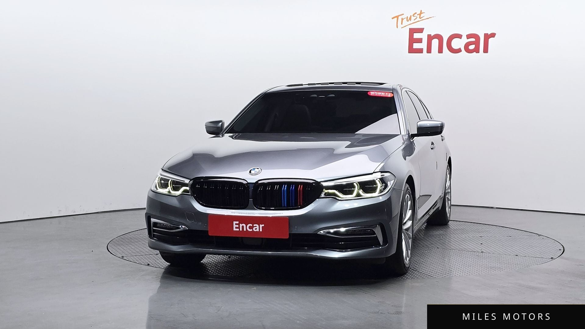 BMW 5 Series (G30) 2019 — миниатюра 2