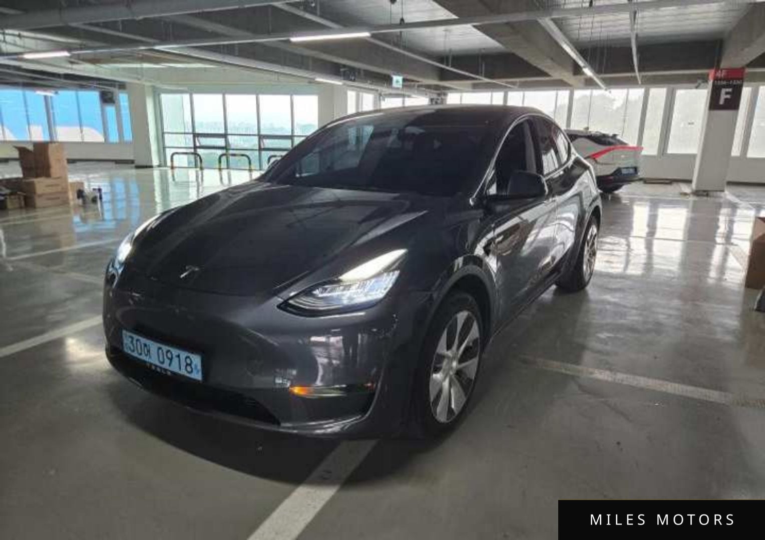 Tesla Model Y 2022 — миниатюра 2