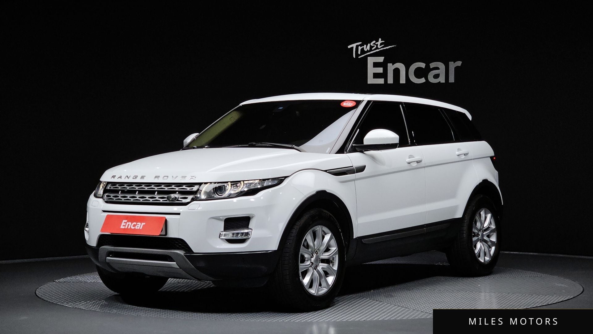 Land Rover Range Rover Evoque 2015 — фото 1 из 12