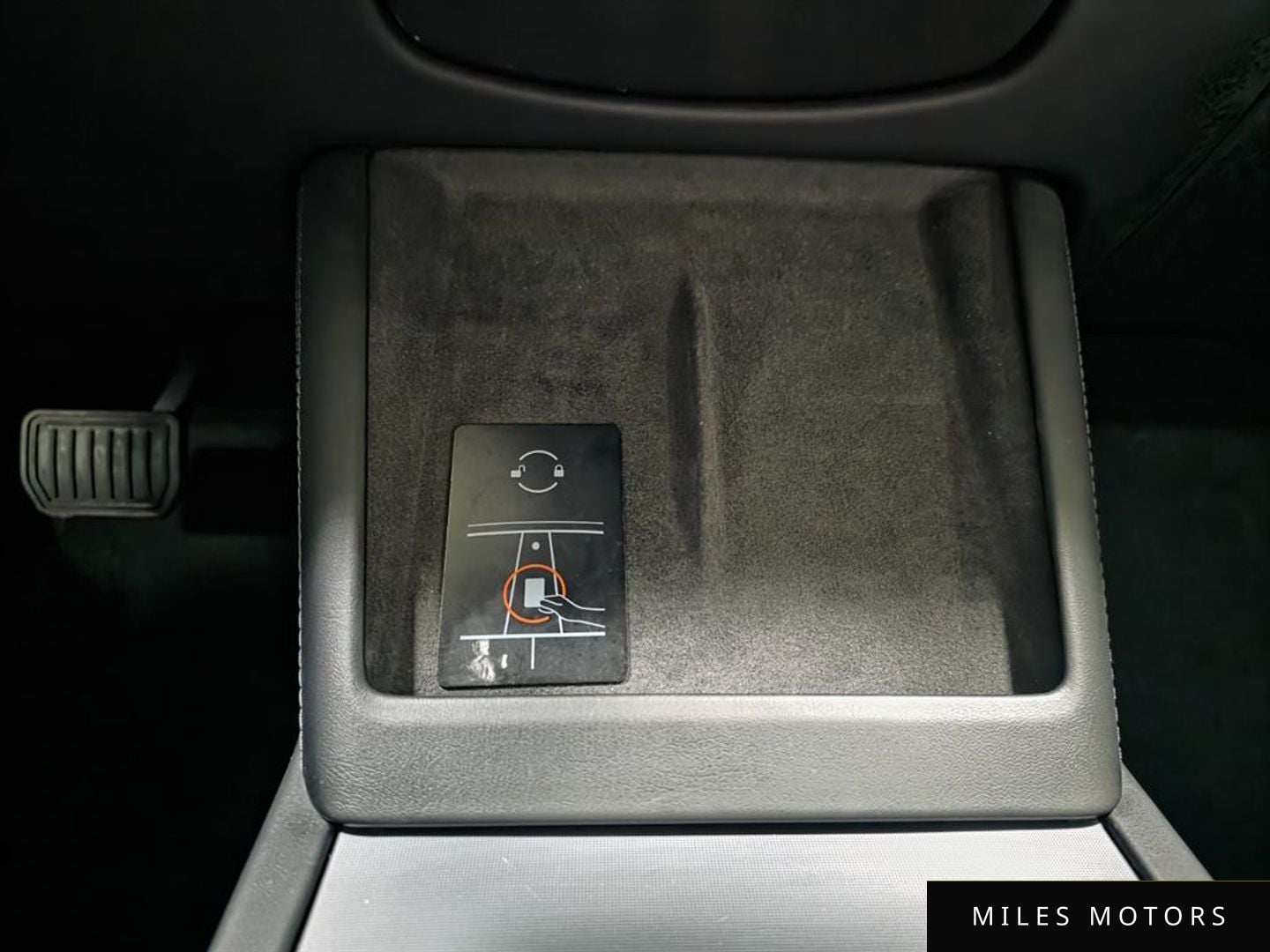 Tesla Model 3 2024 — миниатюра 12
