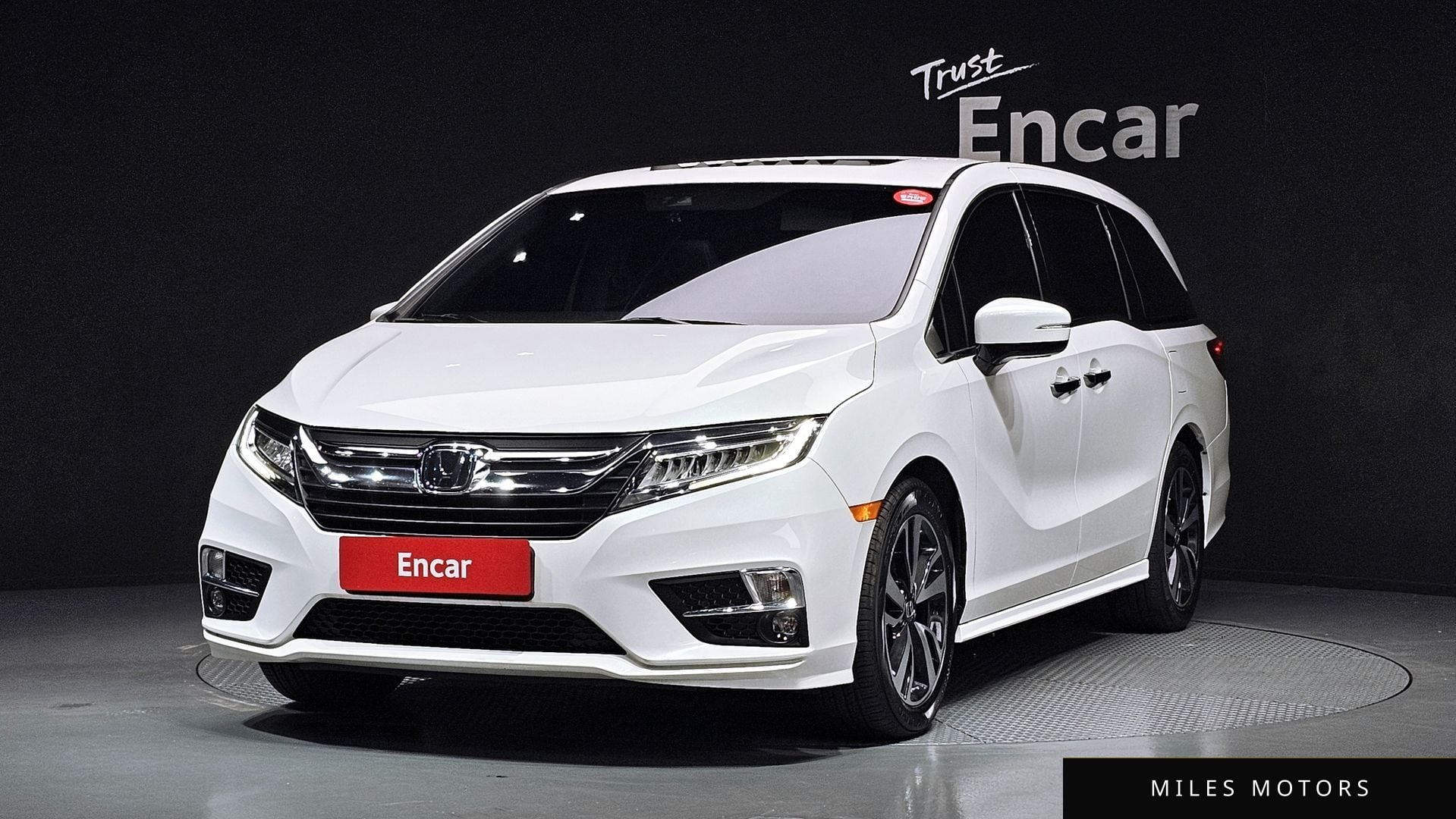 Honda Odyssey 2020 — фото 1 из 12