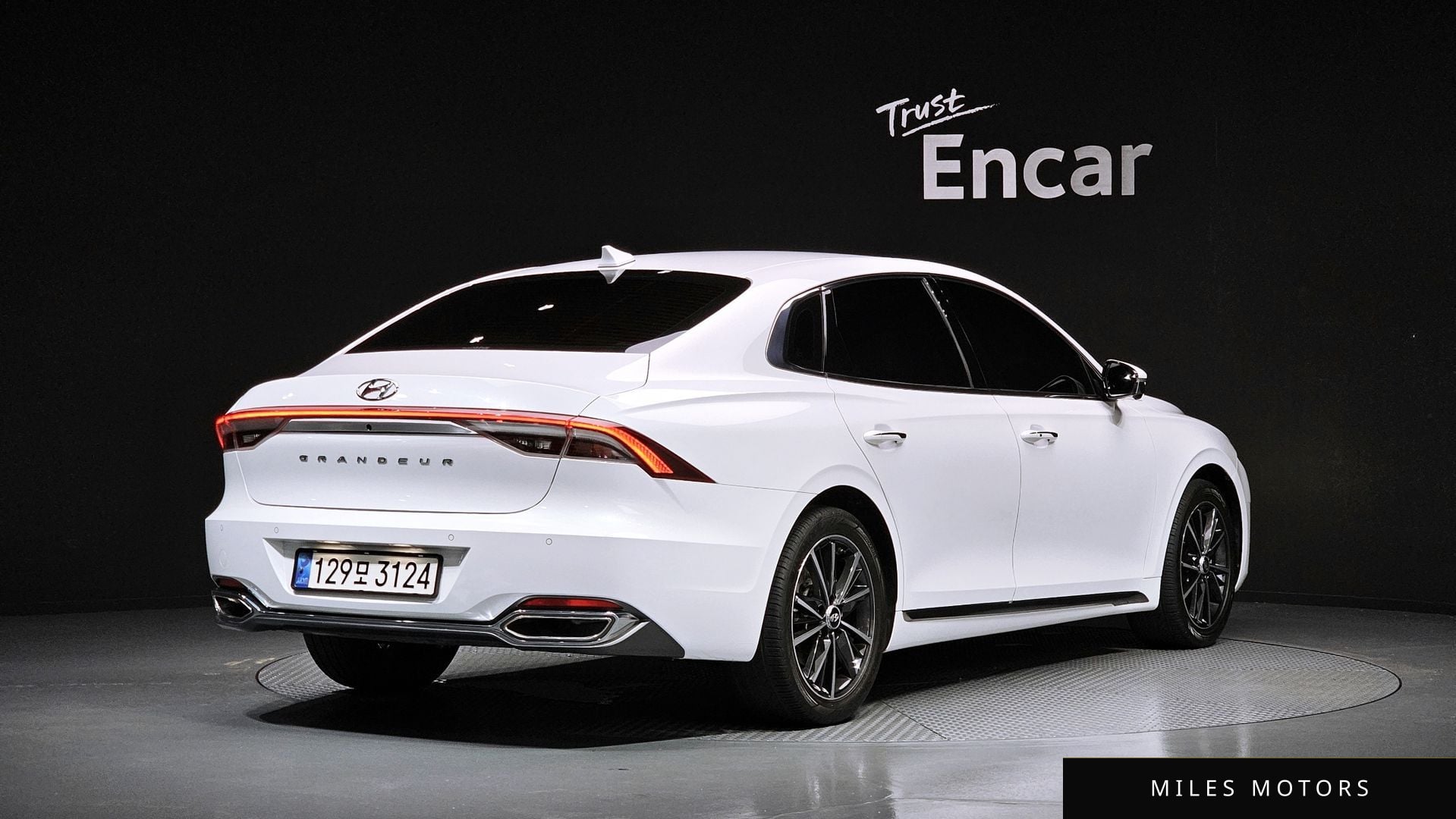 Hyundai Grandeur 2022 — миниатюра 2