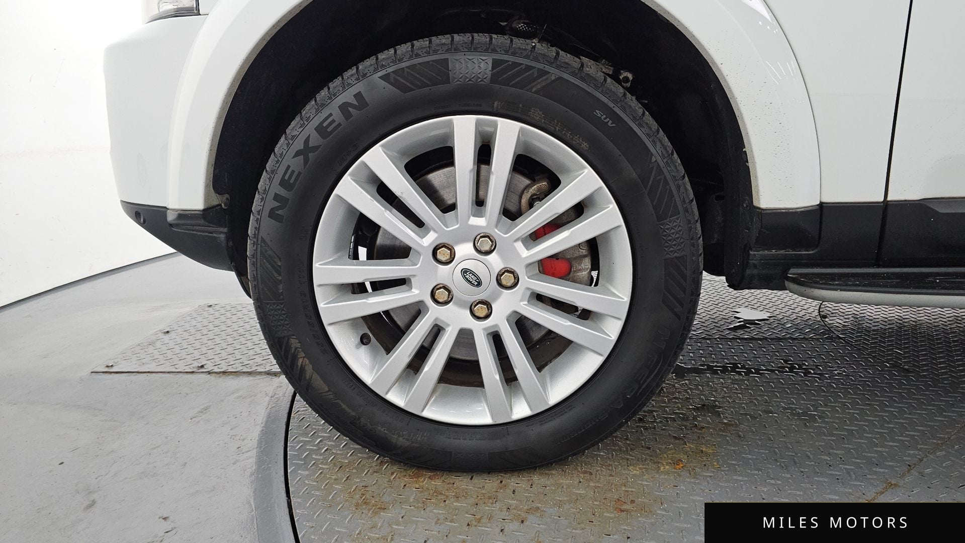 Land Rover Discovery 2014 — миниатюра 5