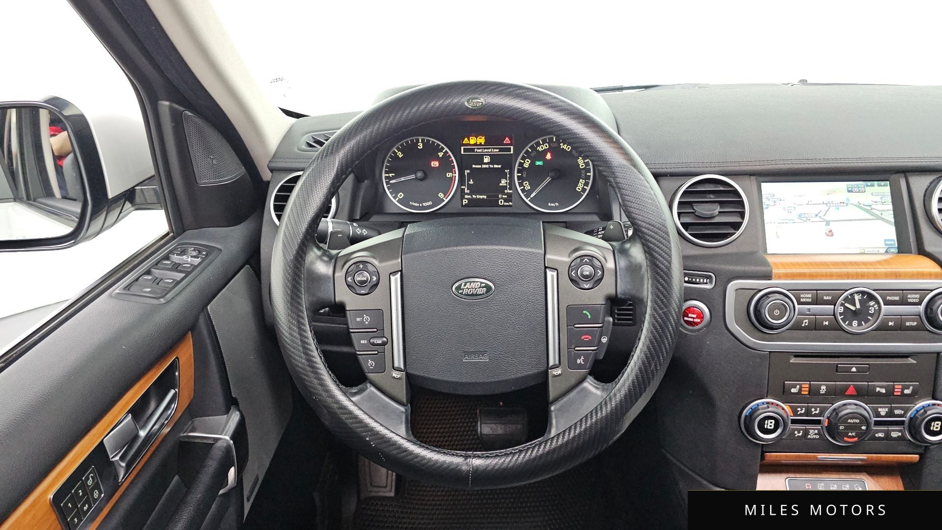 Land Rover Discovery 2014 — миниатюра 12