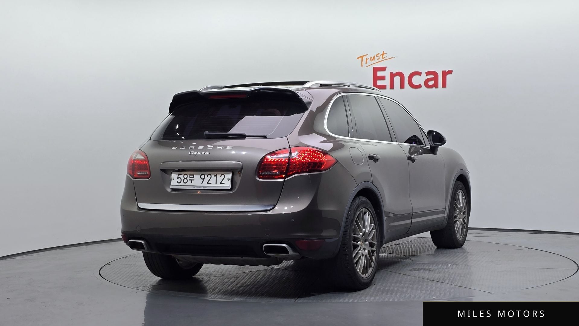 Porsche Cayenne 2013 — миниатюра 2
