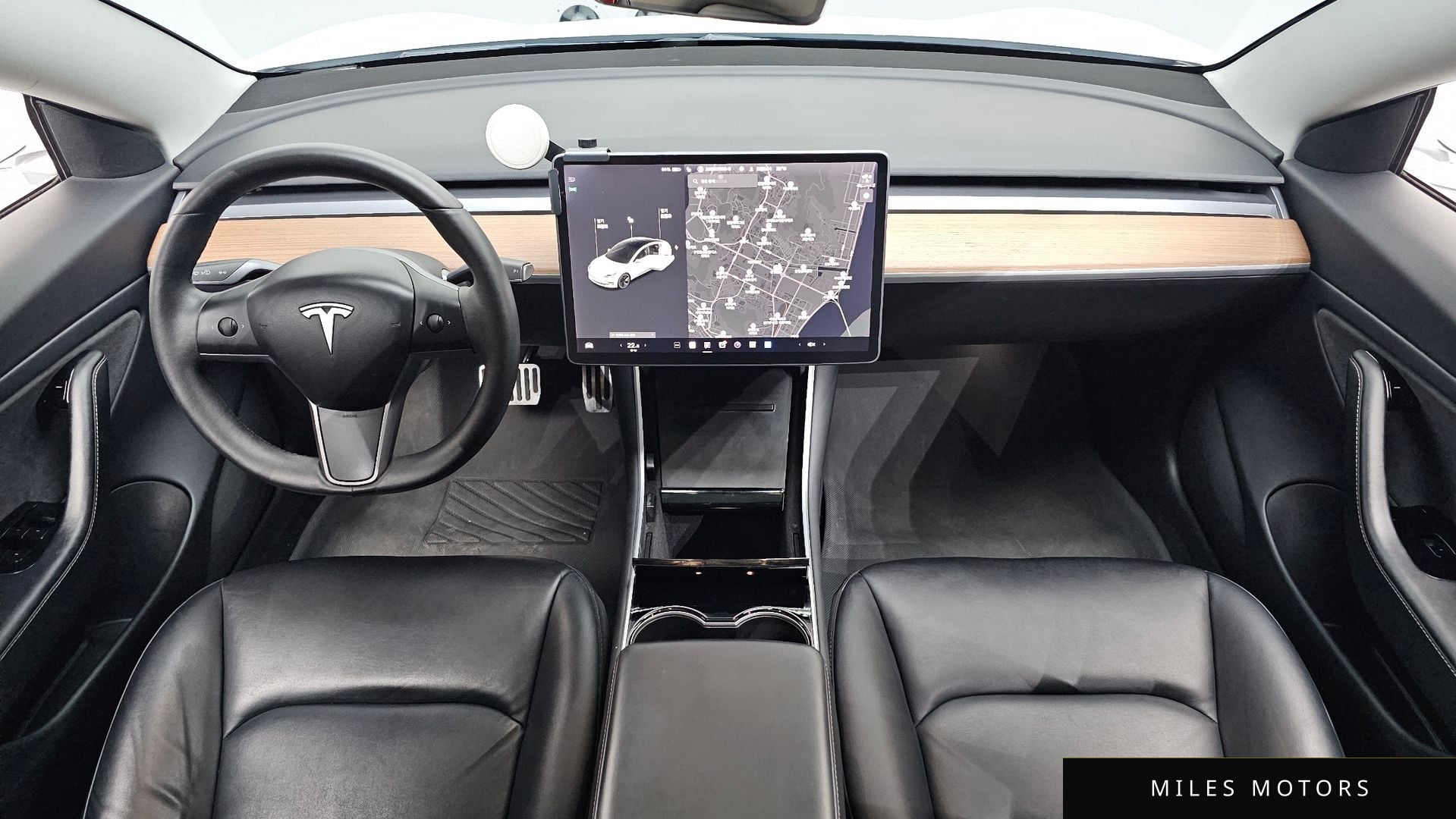 Tesla Model 3 2020 — миниатюра 7