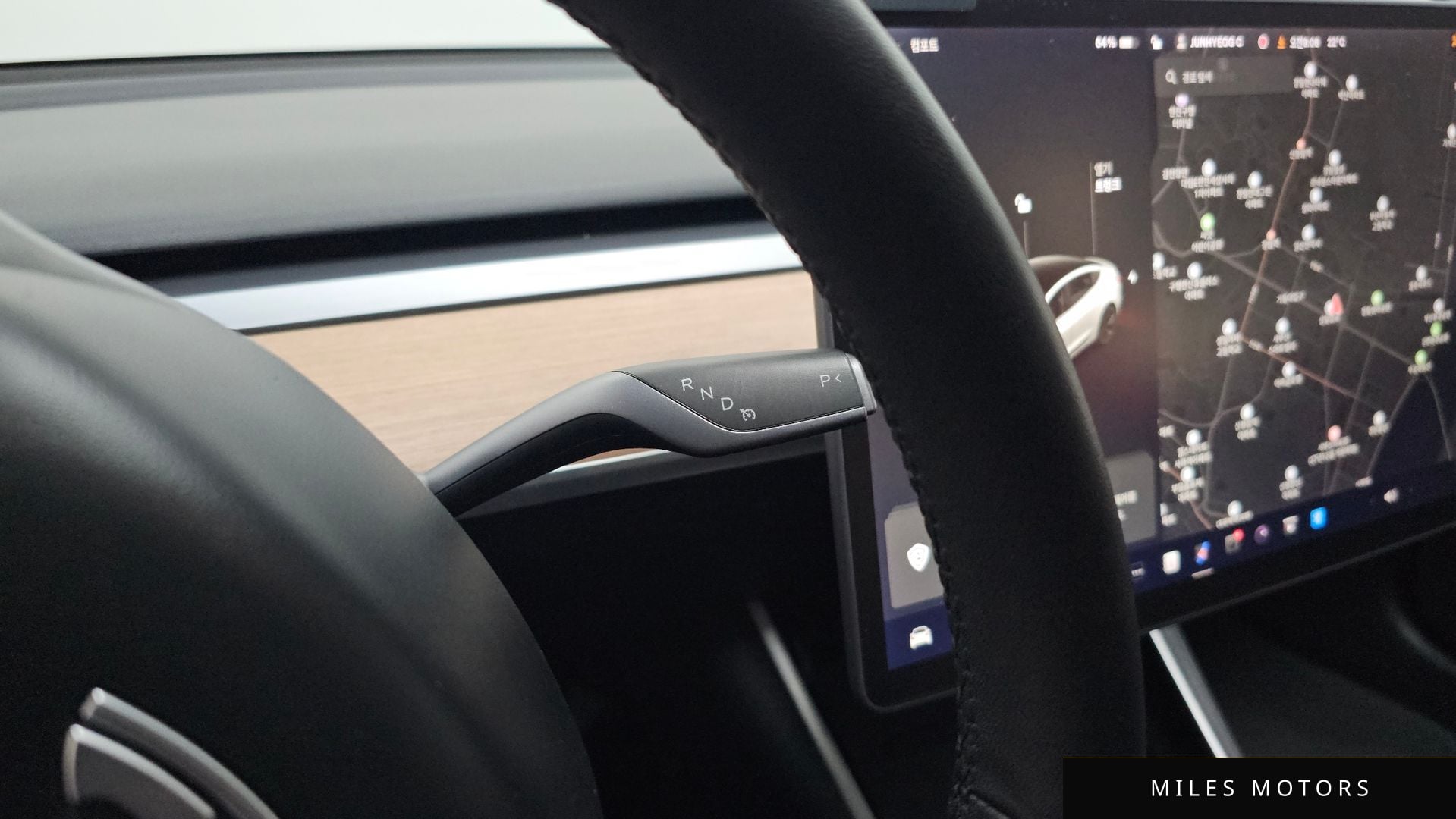 Tesla Model 3 2020 — миниатюра 9