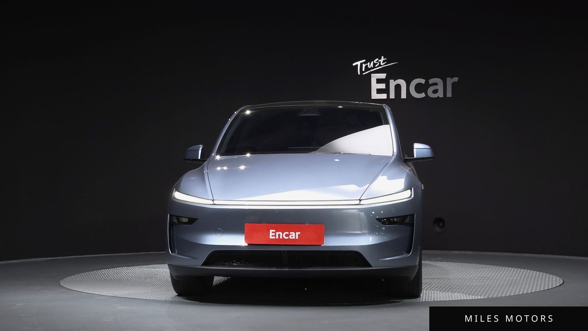 Tesla Model Y 2025 — миниатюра 3