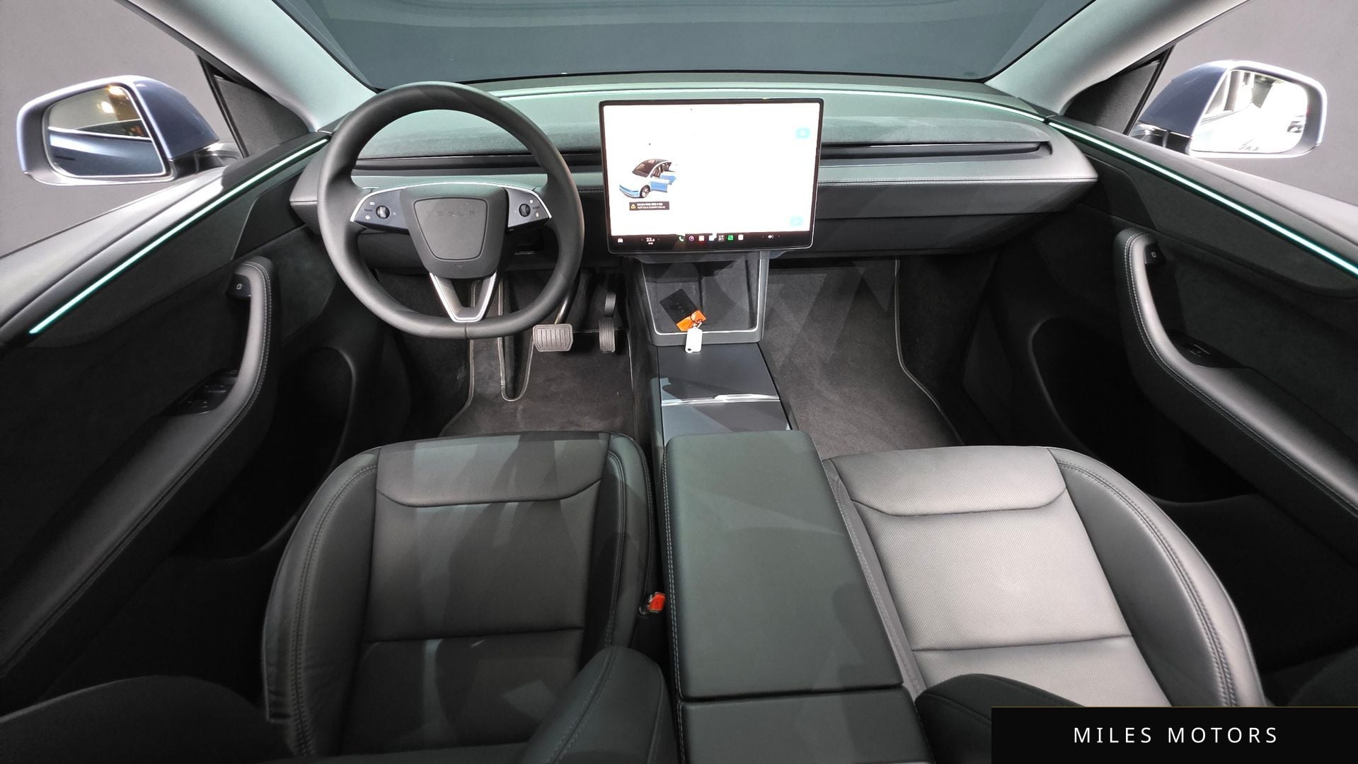 Tesla Model Y 2025 — миниатюра 10