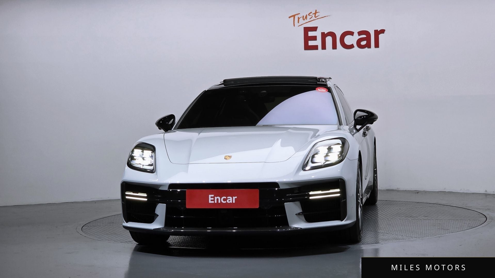Porsche Panamera 2025 — миниатюра 3