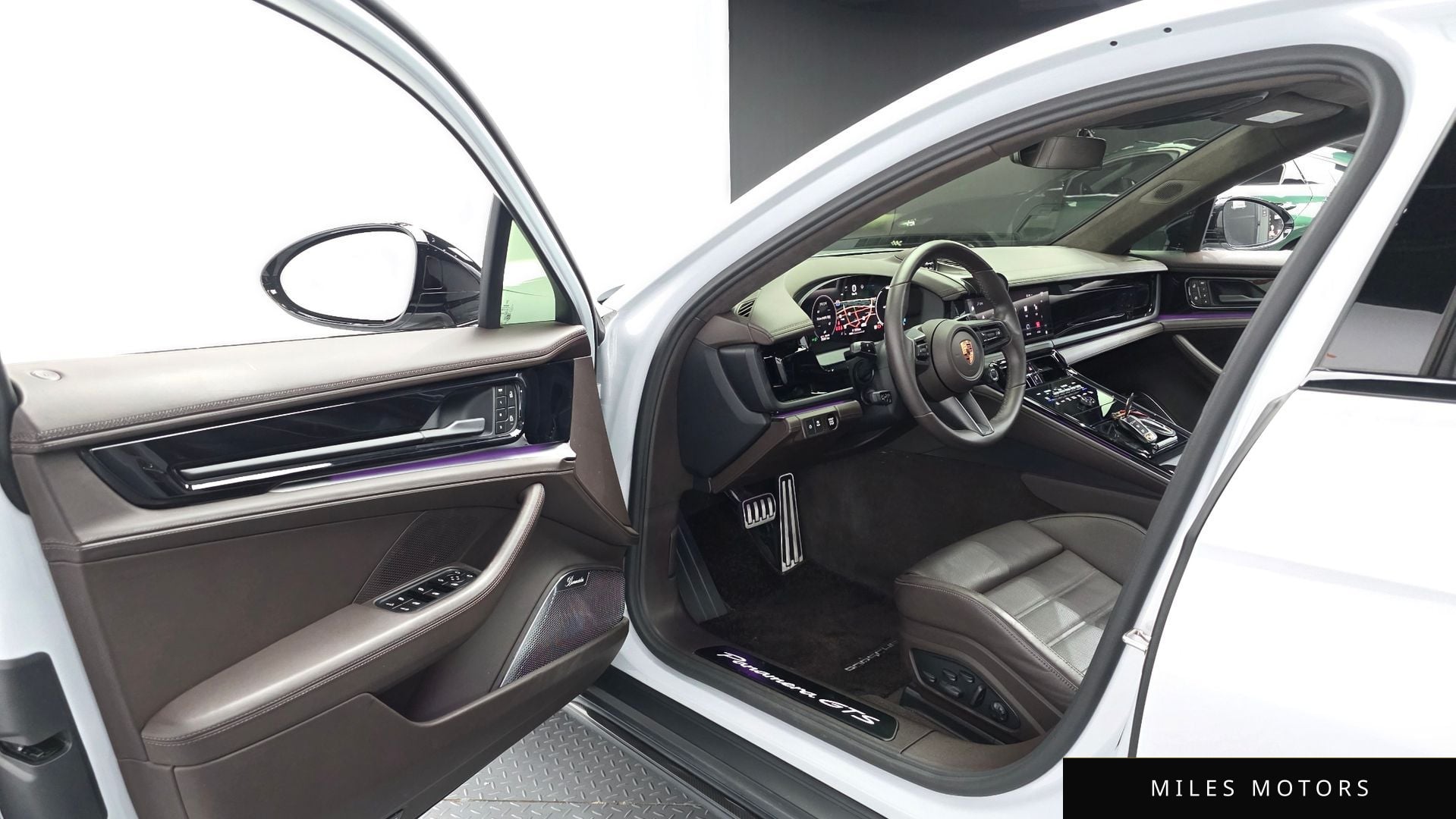 Porsche Panamera 2025 — миниатюра 10