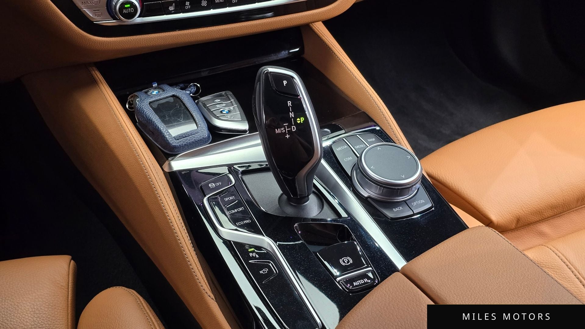 BMW 5 Series (G30) 2022 — миниатюра 9