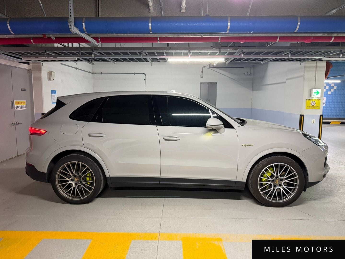 Porsche Cayenne 2023 — миниатюра 6