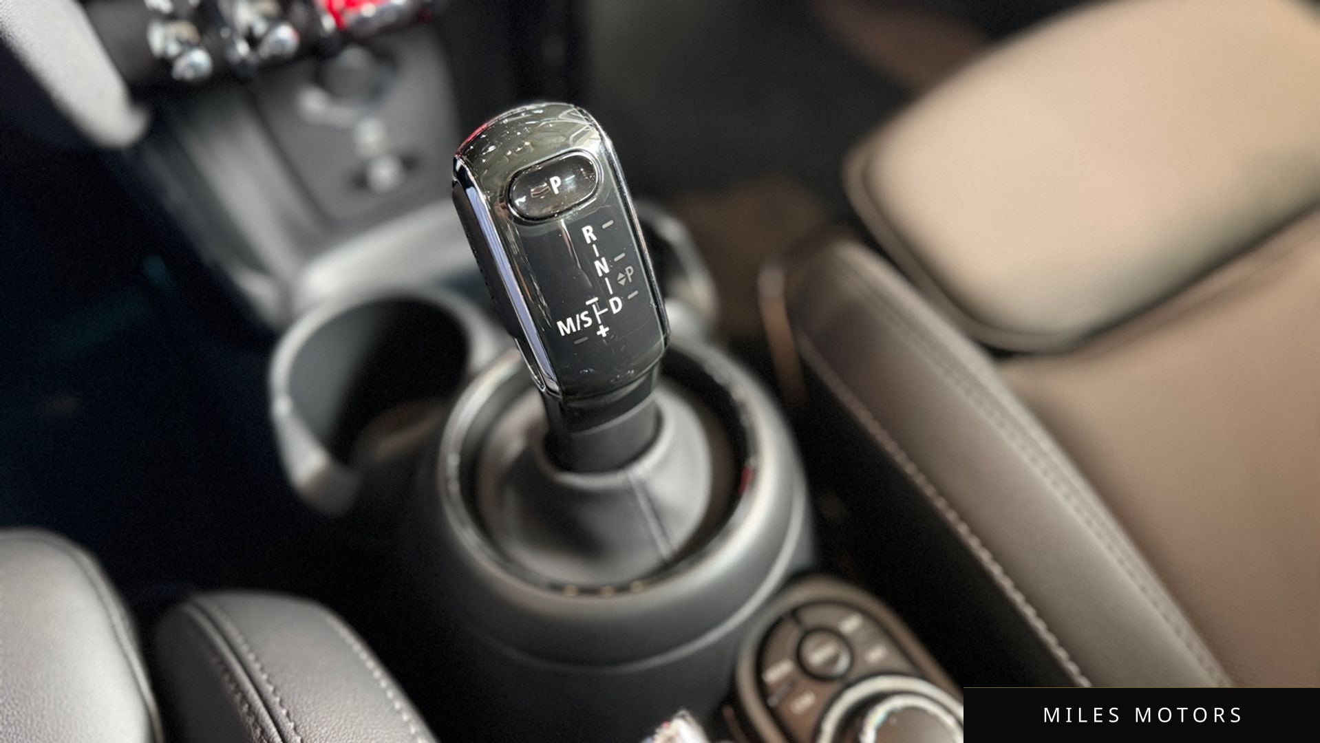 MINI Cooper 2024 — миниатюра 9