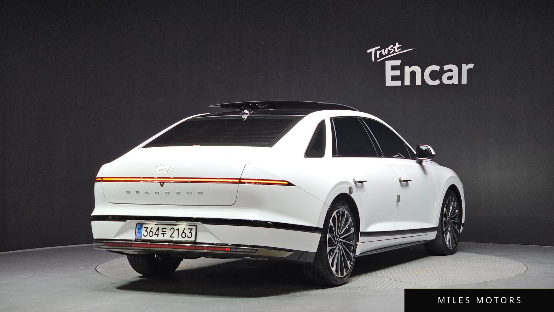 Hyundai Grandeur 2023 — миниатюра 2