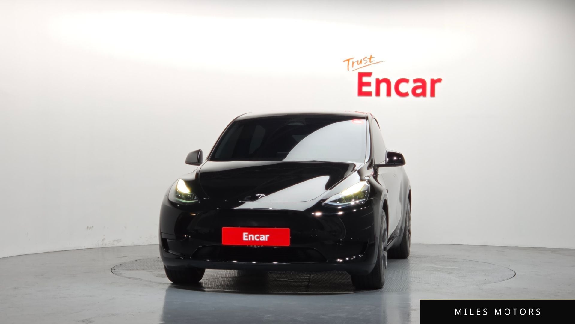 Tesla Model Y 2024 — миниатюра 3