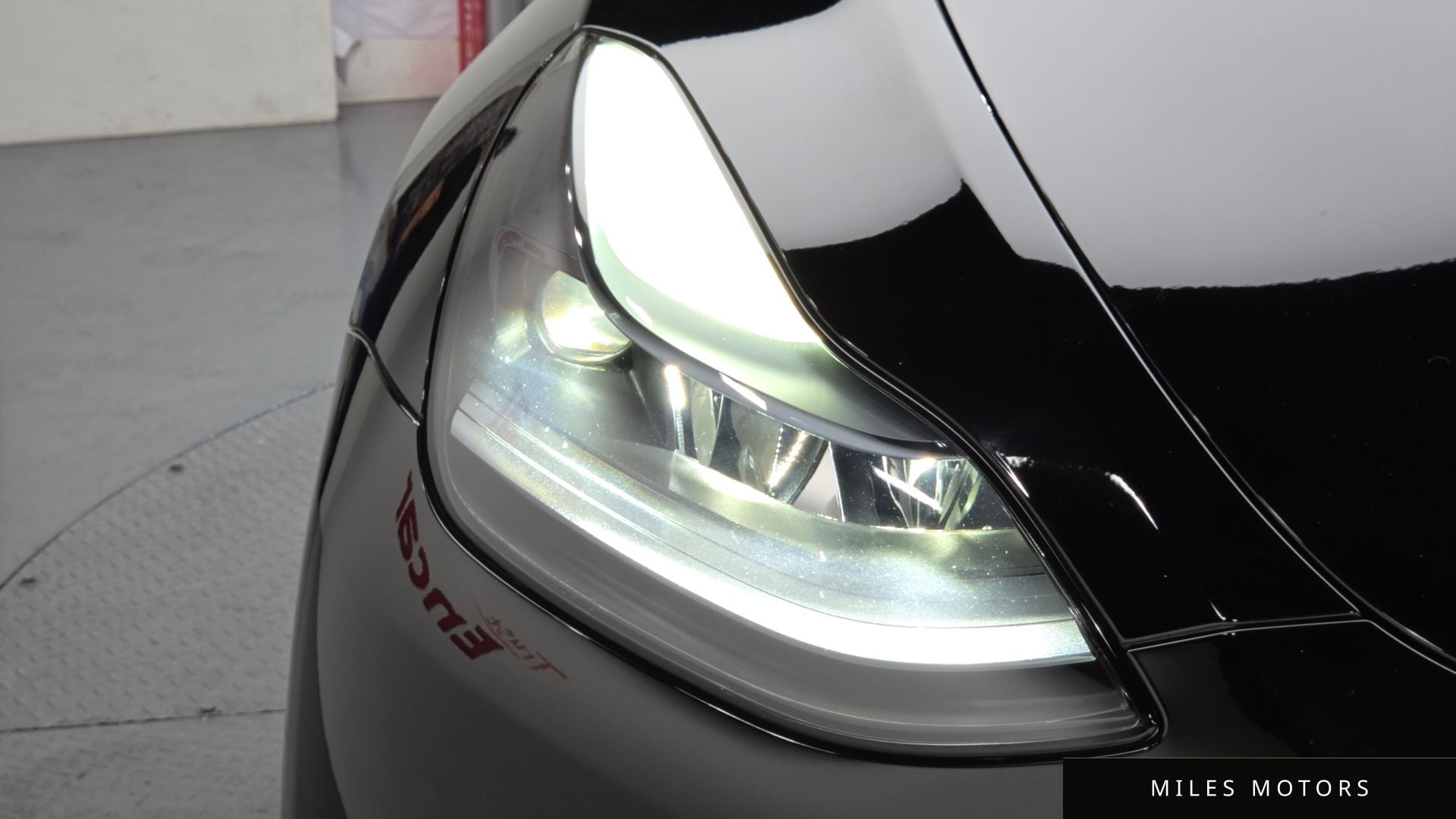 Tesla Model Y 2024 — миниатюра 8