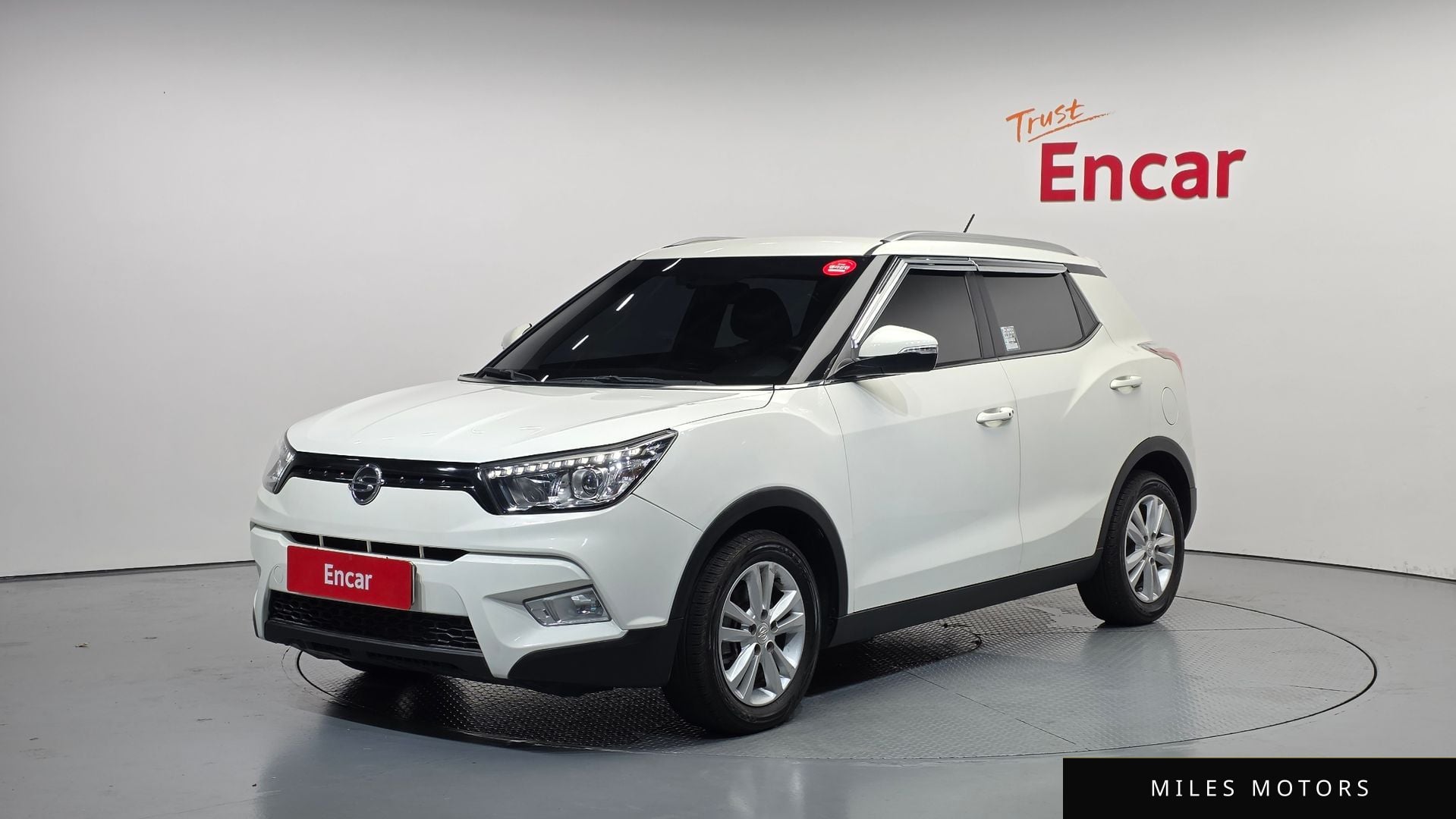 KG Mobility Tivoli 2016 — фото 1 из 12