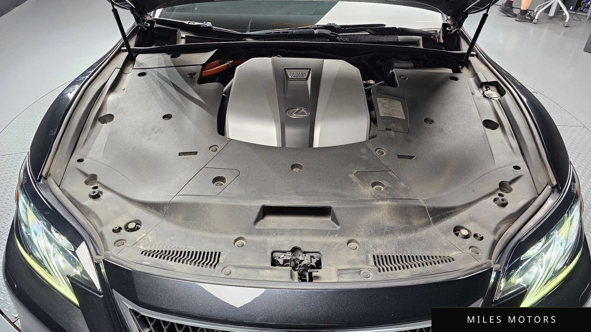 Лексус LS500h 2018 — миниатюра 6