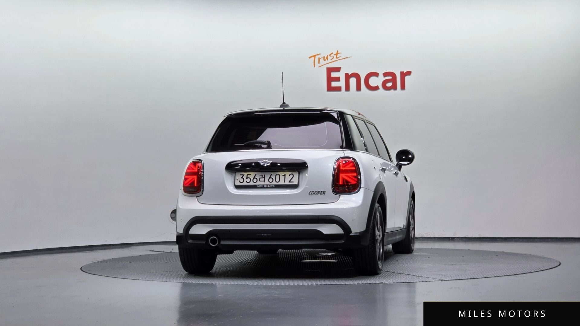 MINI Cooper 2023 — миниатюра 4