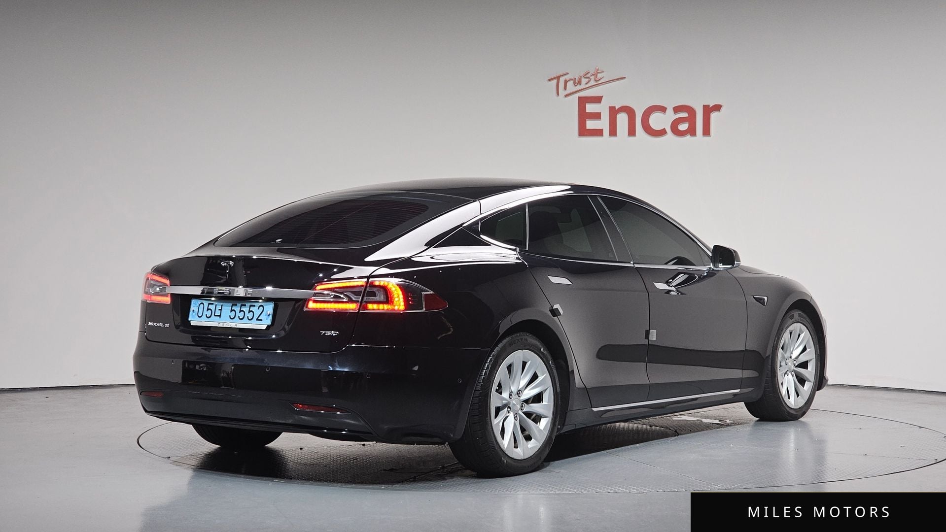 Tesla Model S 2018 — миниатюра 2