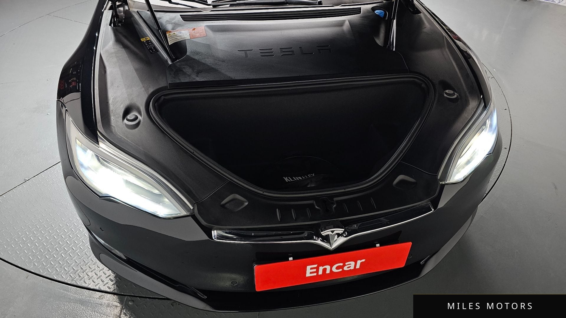 Tesla Model S 2018 — миниатюра 6