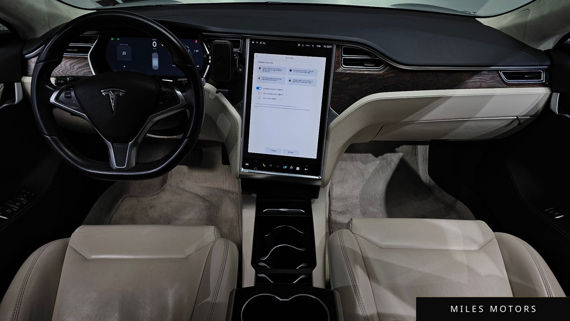 Tesla Model S 2018 — миниатюра 10
